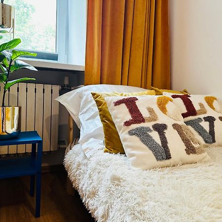Luxury 4-Bedroom Apartment In Centre - Self-Check In & Fast Wifi 바르샤바 외부 사진