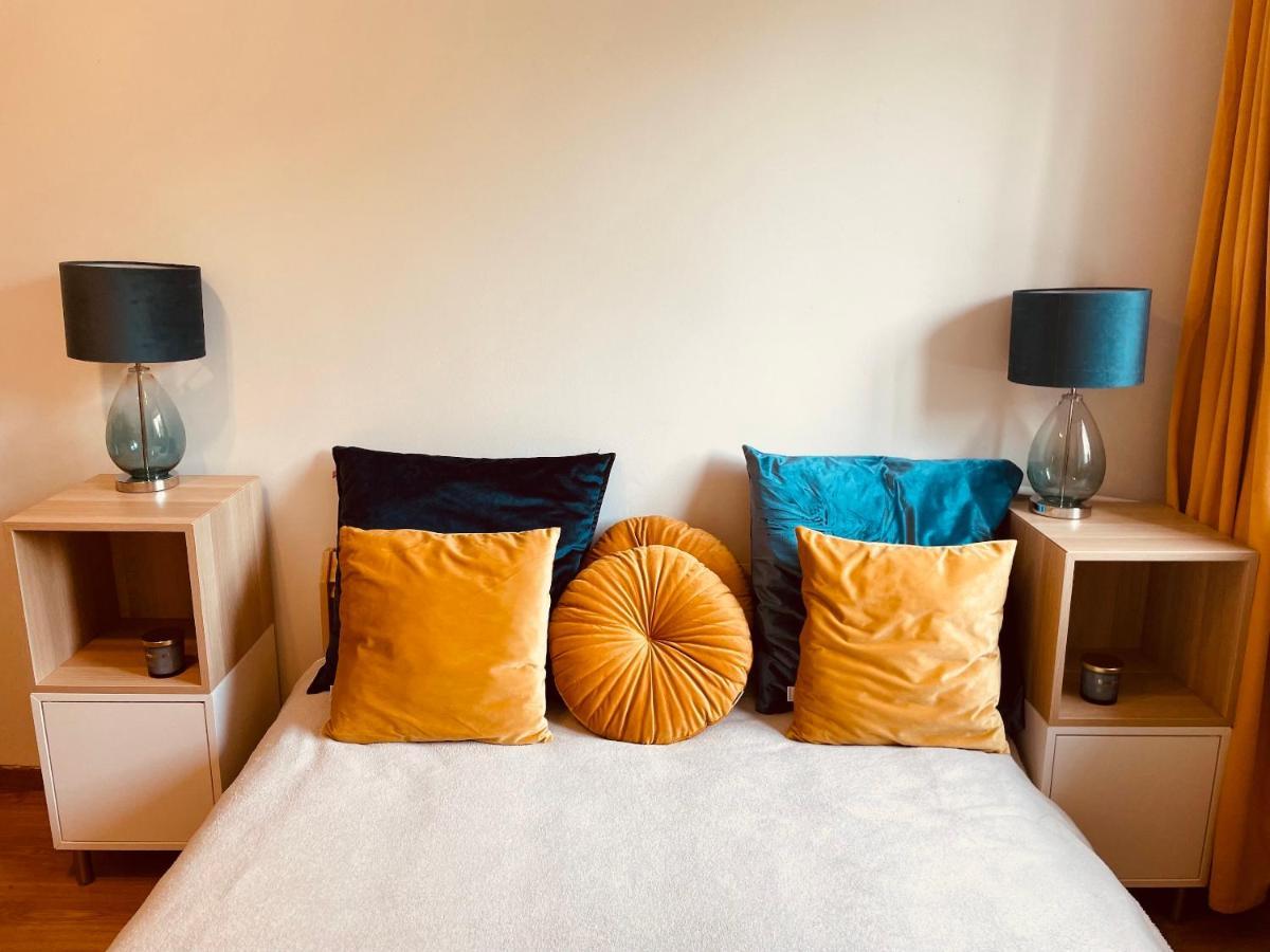 Luxury 4-Bedroom Apartment In Centre - Self-Check In & Fast Wifi 바르샤바 외부 사진