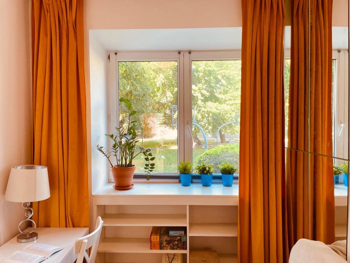 Luxury 4-Bedroom Apartment In Centre - Self-Check In & Fast Wifi 바르샤바 외부 사진