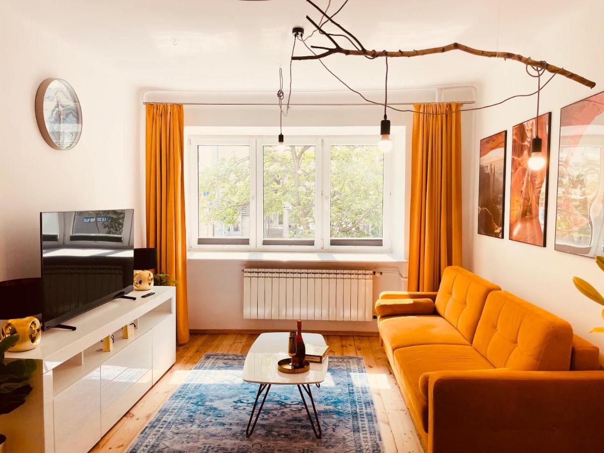 Luxury 4-Bedroom Apartment In Centre - Self-Check In & Fast Wifi 바르샤바 외부 사진