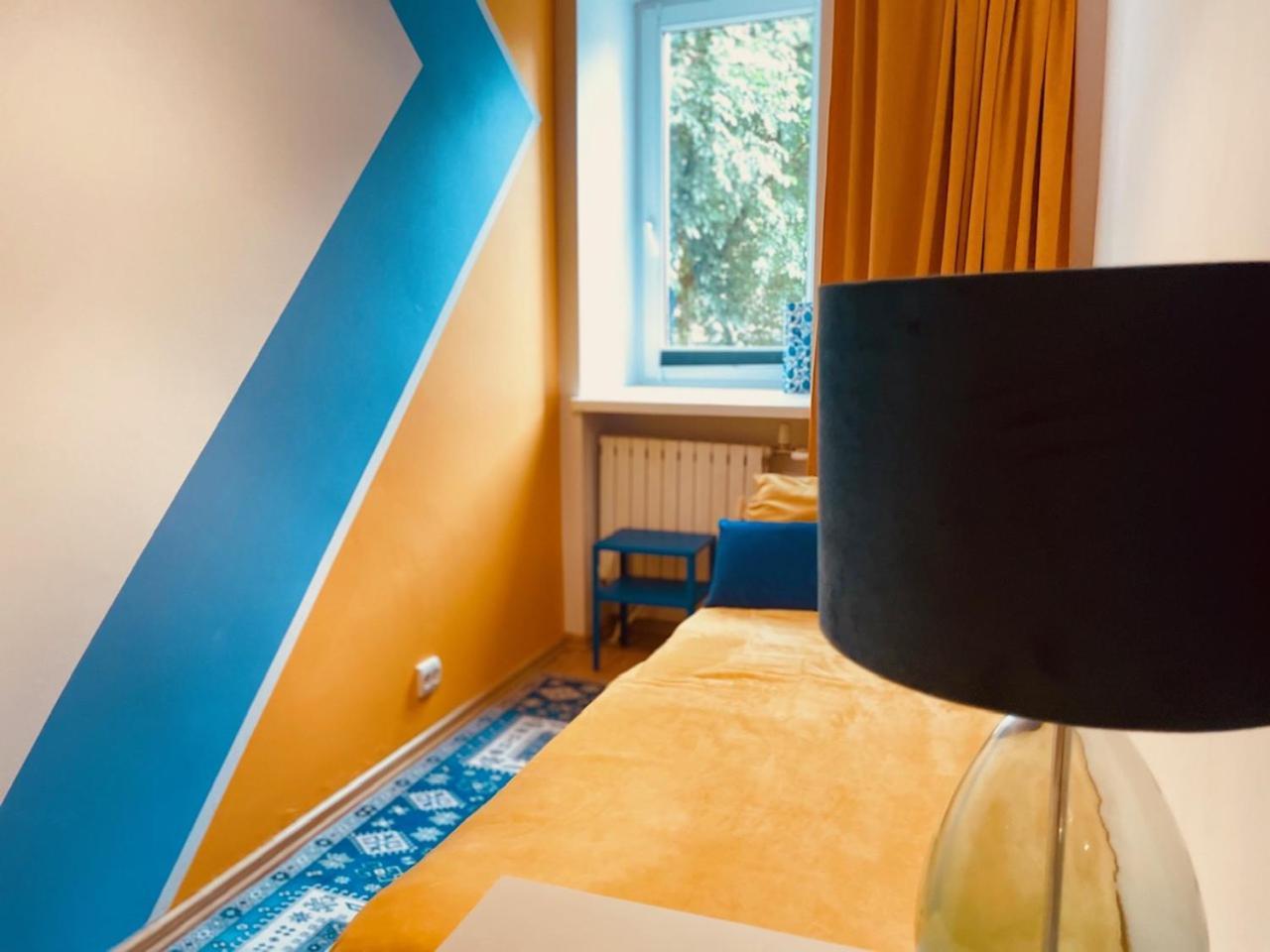 Luxury 4-Bedroom Apartment In Centre - Self-Check In & Fast Wifi 바르샤바 외부 사진