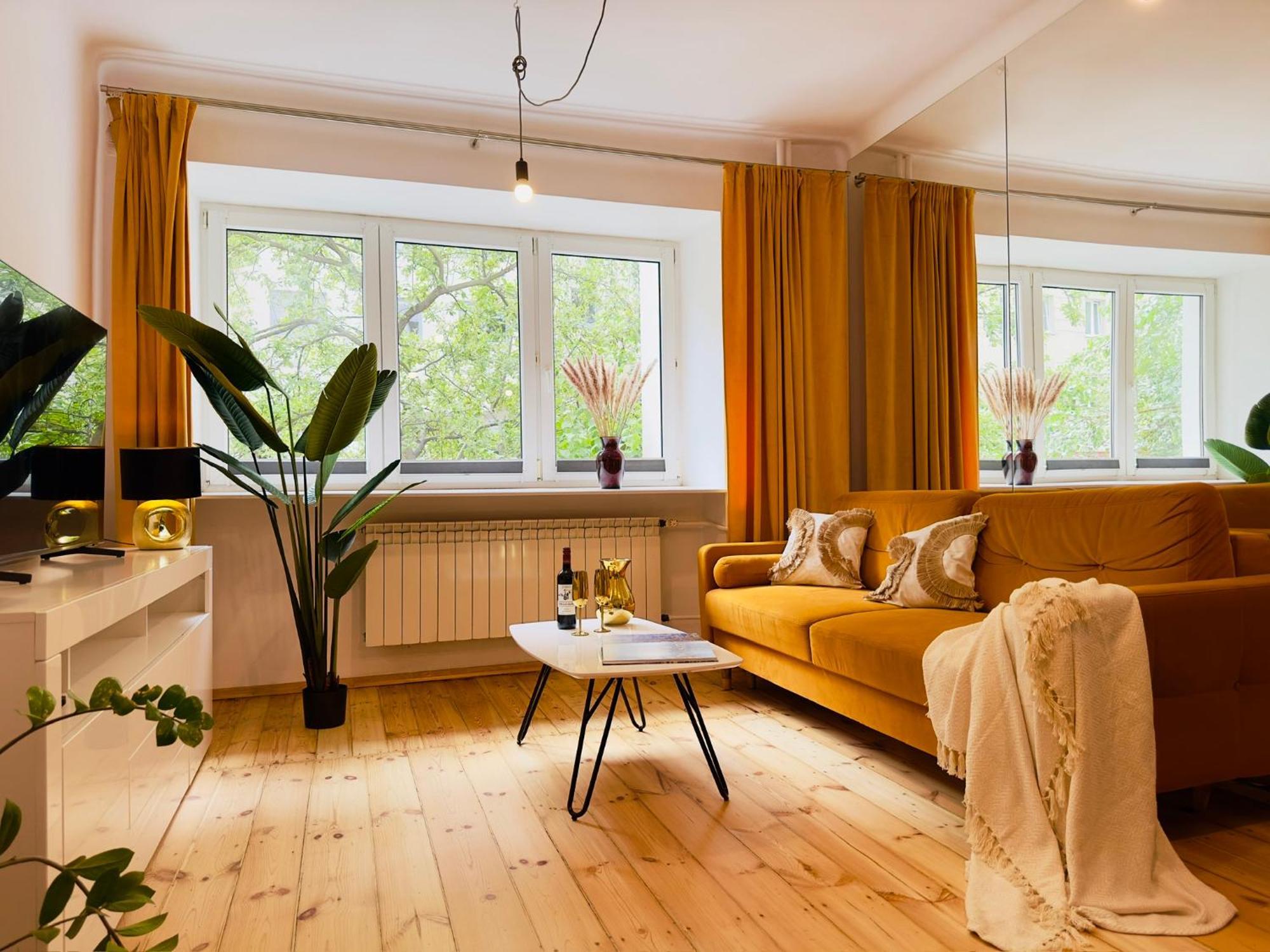 Luxury 4-Bedroom Apartment In Centre - Self-Check In & Fast Wifi 바르샤바 외부 사진